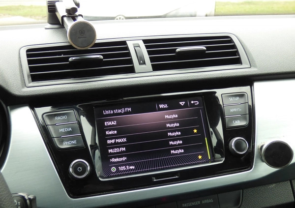 Skoda Fabia cena 29900 przebieg: 288004, rok produkcji 2018 z Tarczyn małe 631